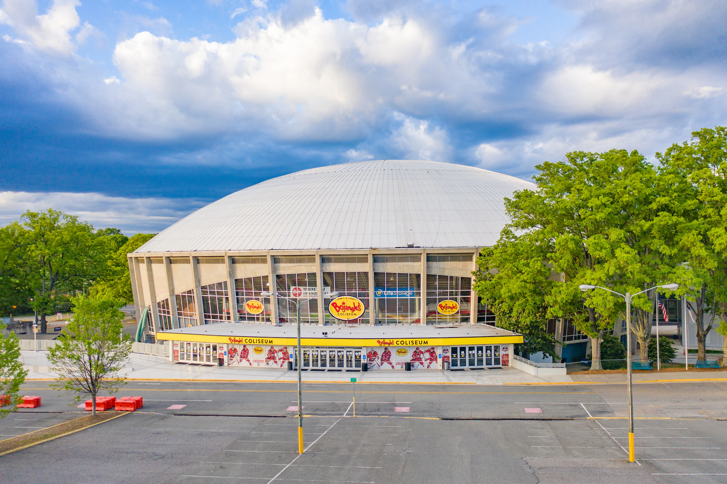 BOJANGLES ENTERTAINMENT COMPLE225